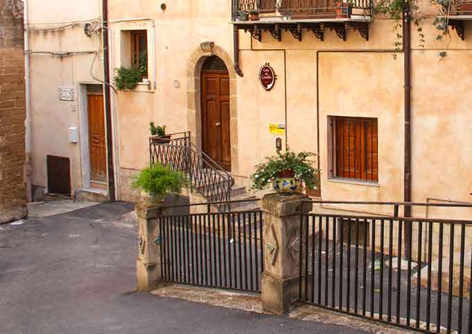 b&b-porta-bagni-sciacca-centro-storico-ingresso-vicolo-san-lorenzo-13